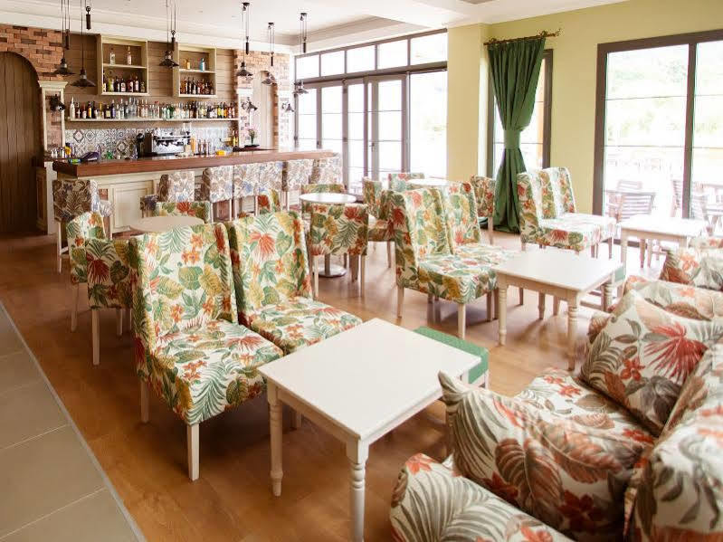 Irenes Resort กาโต ลูตรากี ภายนอก รูปภาพ