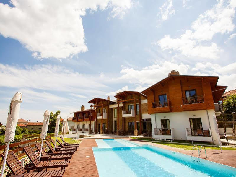 Irenes Resort กาโต ลูตรากี ภายนอก รูปภาพ